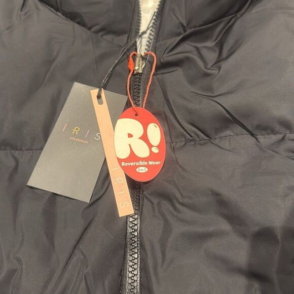 Black / white reversible vest! So soft! NWT - Picture 3 of 6